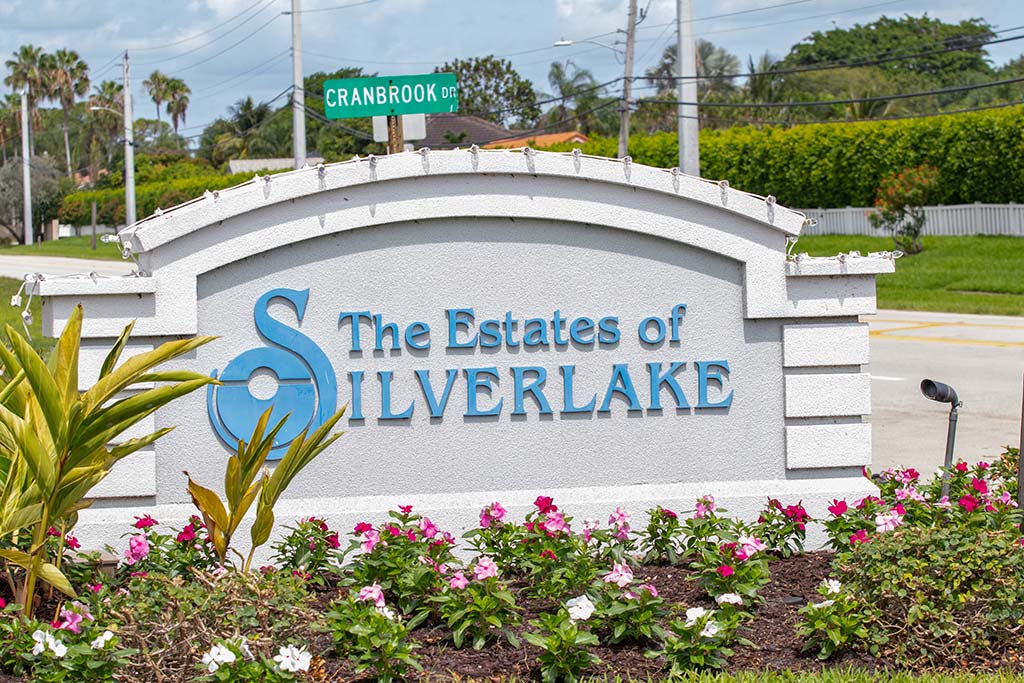 The Estates of Silver Lakes