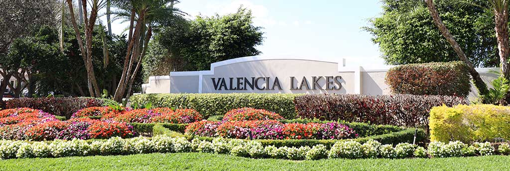 Valencia Lakes