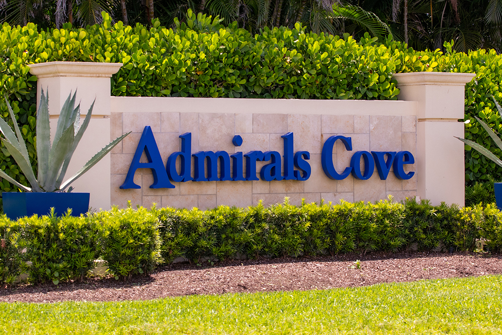 Admirals Cove