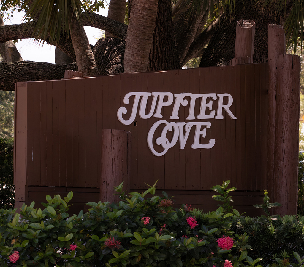 Jupiter Cove