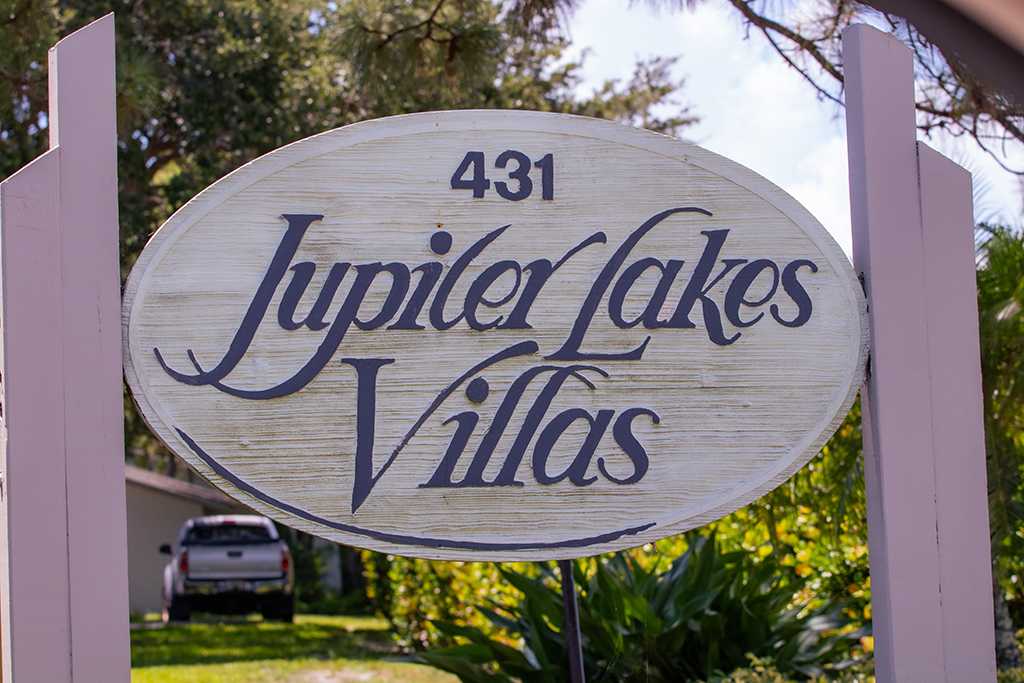 Jupiter Lakes Villas
