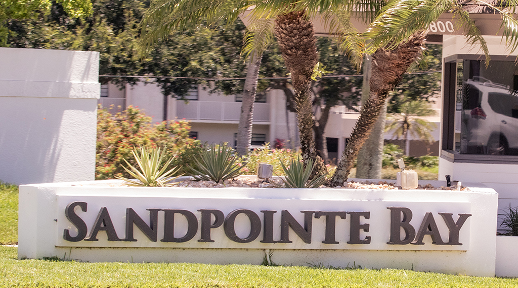 Sandpointe Bay